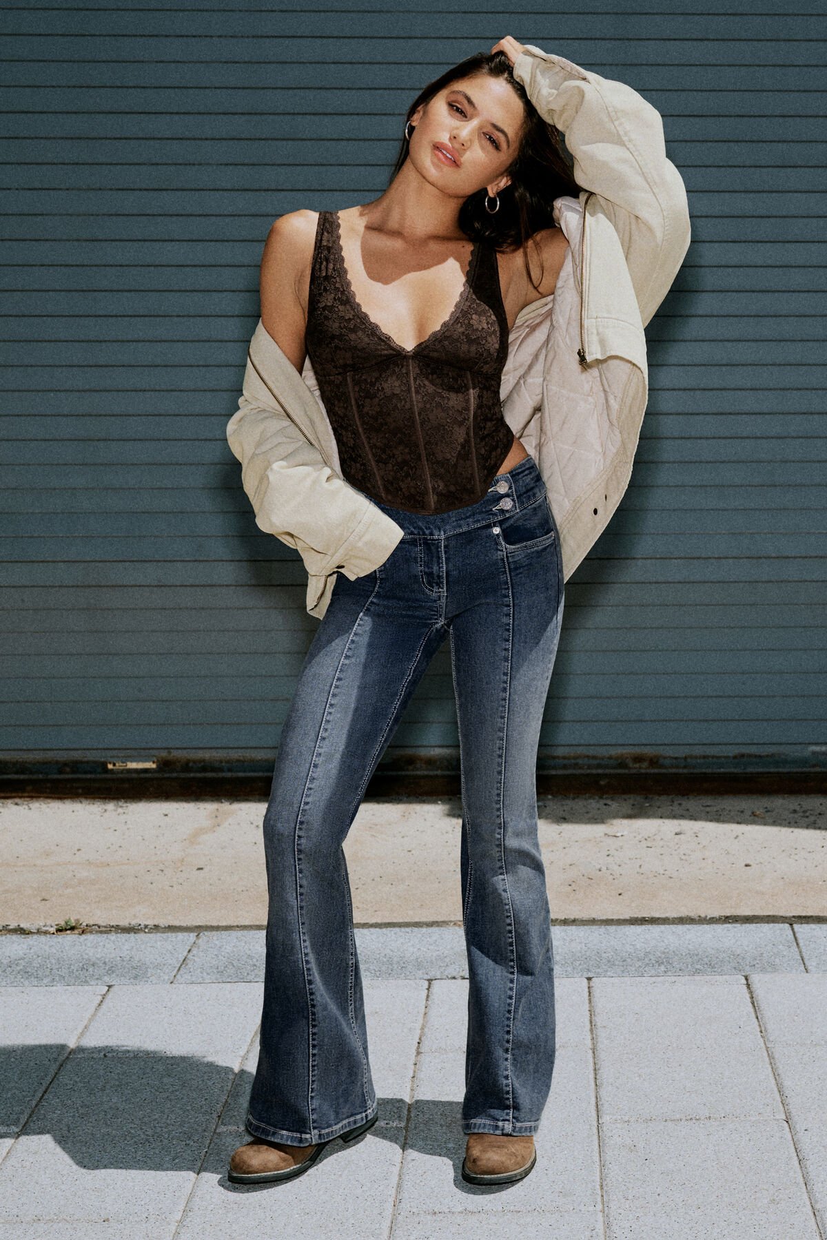 100076978_07J_1920x2880-11