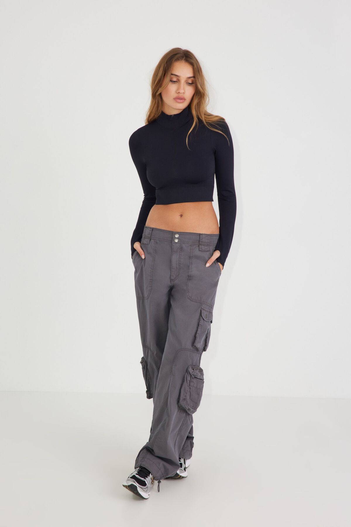 100079378_5GK_alt3_1920x2880-2