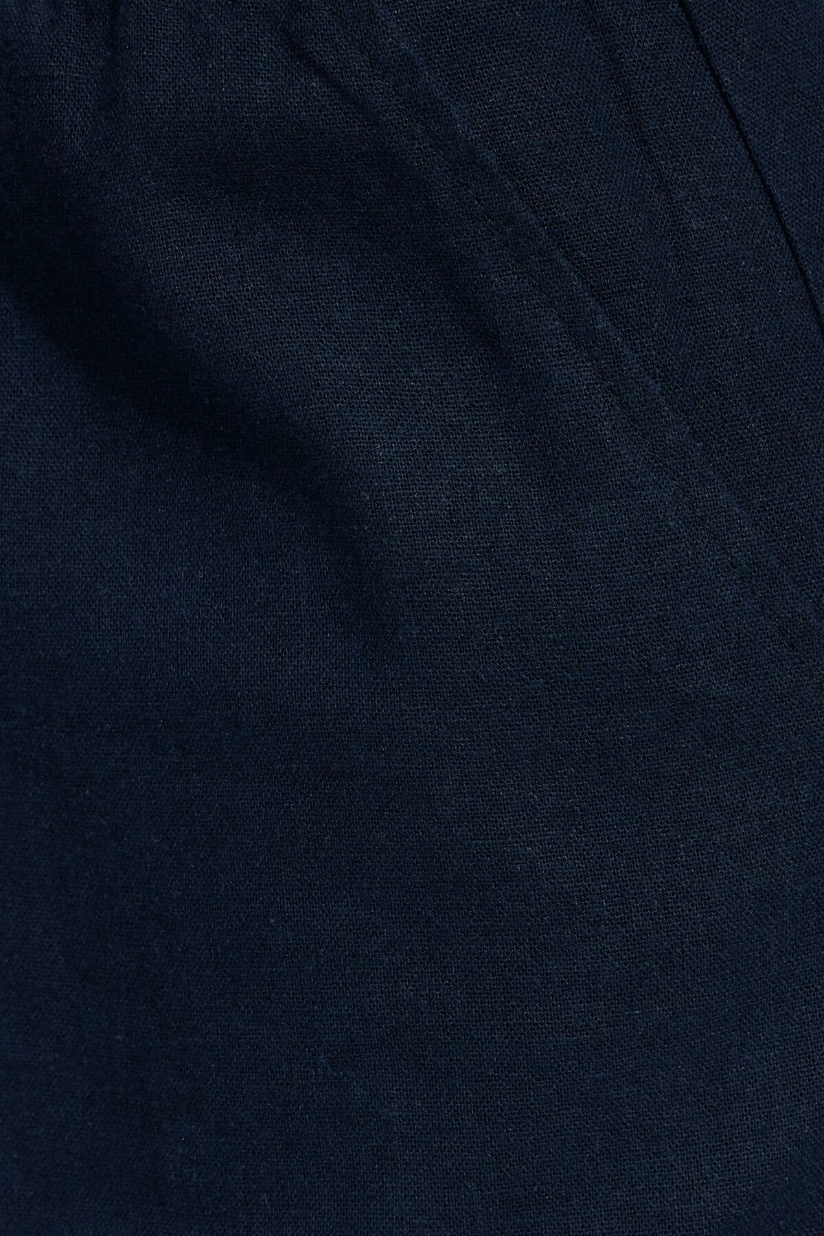 100087211_06G_alt3_1920x2880