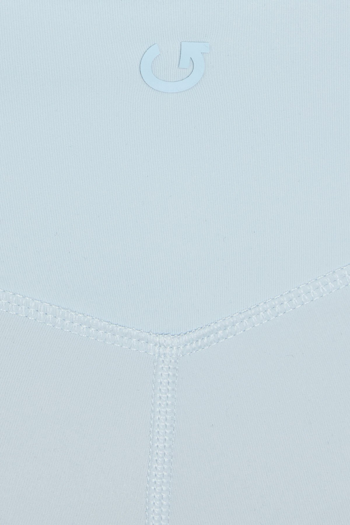 100090133_7VV_alt4_1920x2880-5