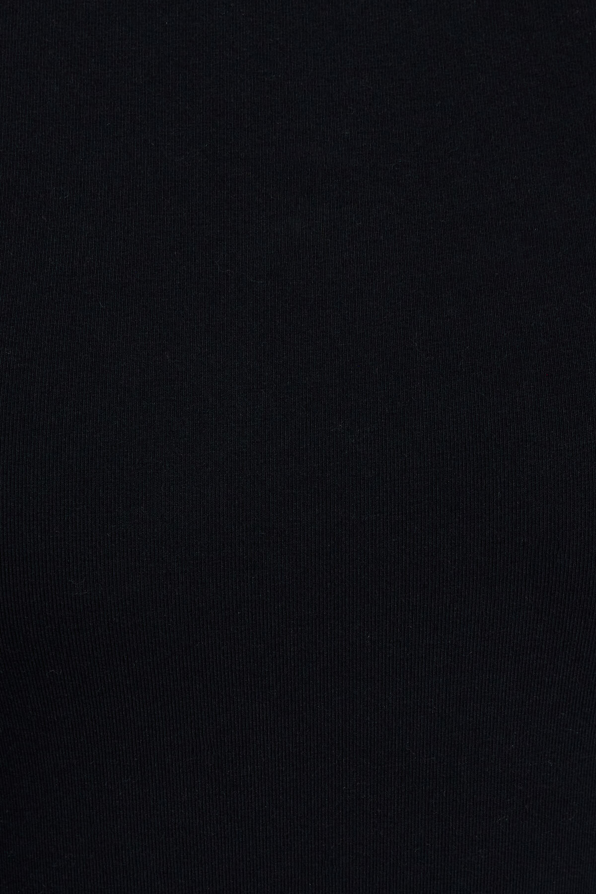 100092181_06V_alt4_1920x2880