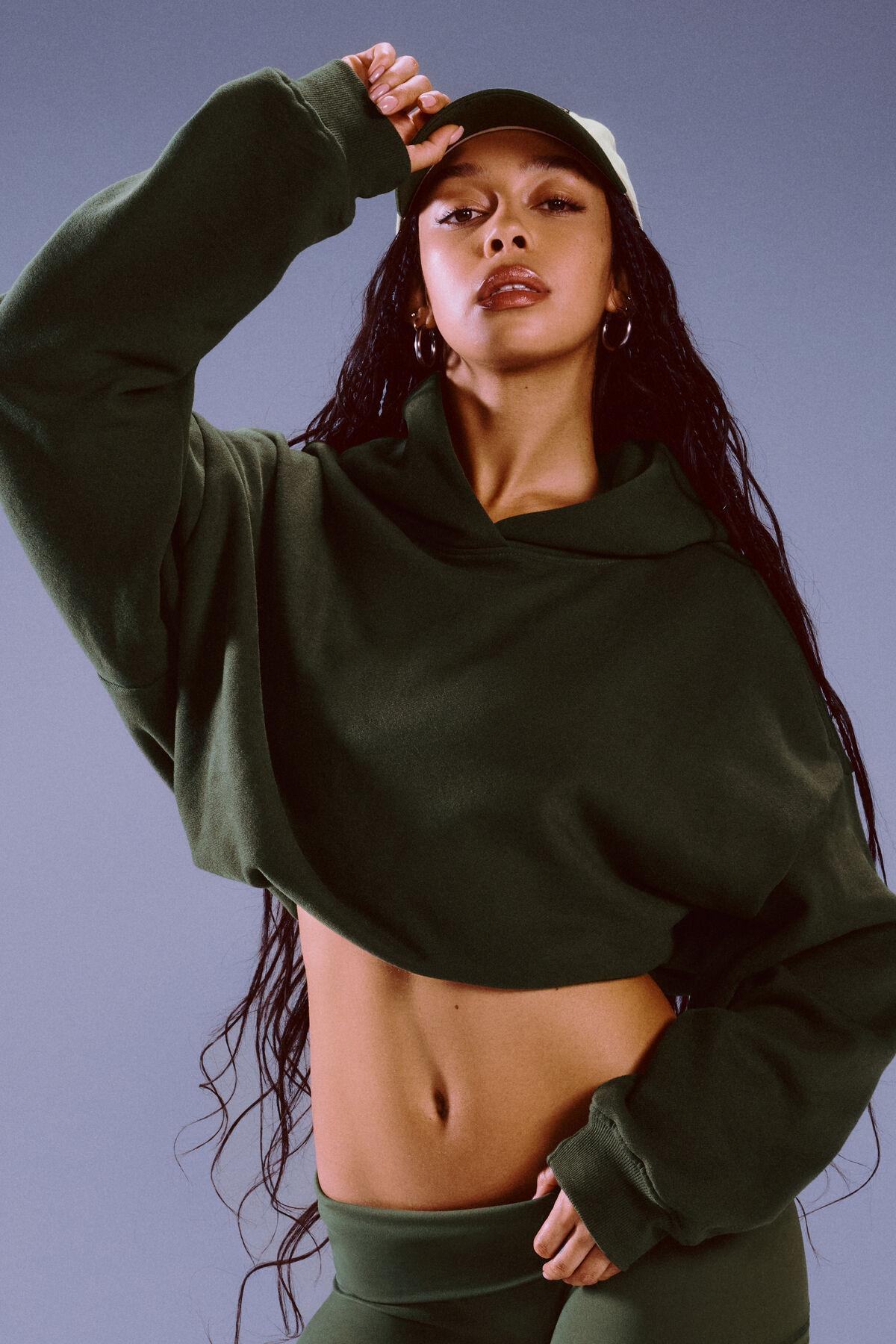 100092201_8AI_1920x2880-1