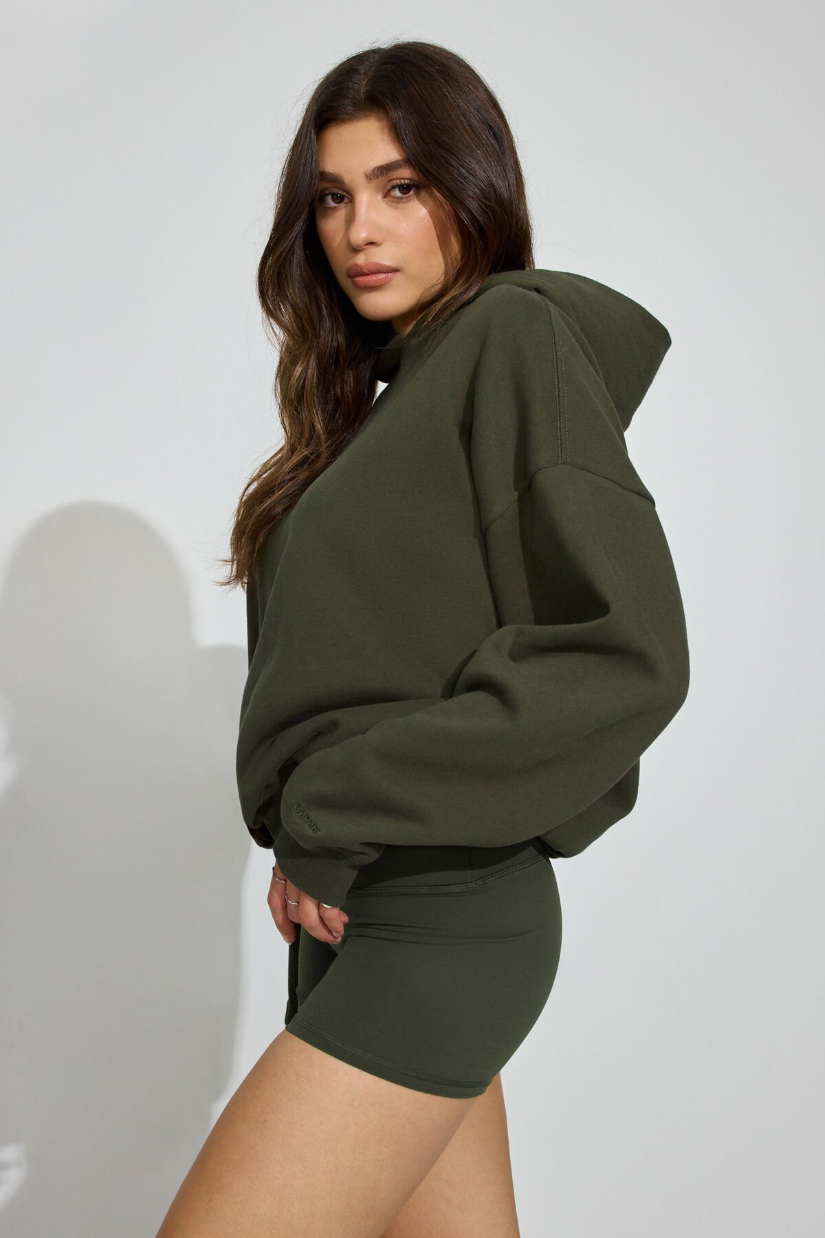 100092201_8AI_alt2_1920x2880-1