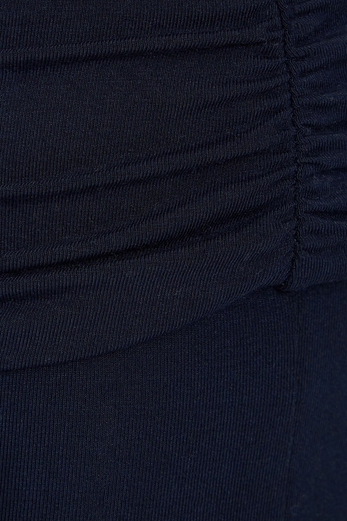 100092515_06G_alt3_1920x2880-3