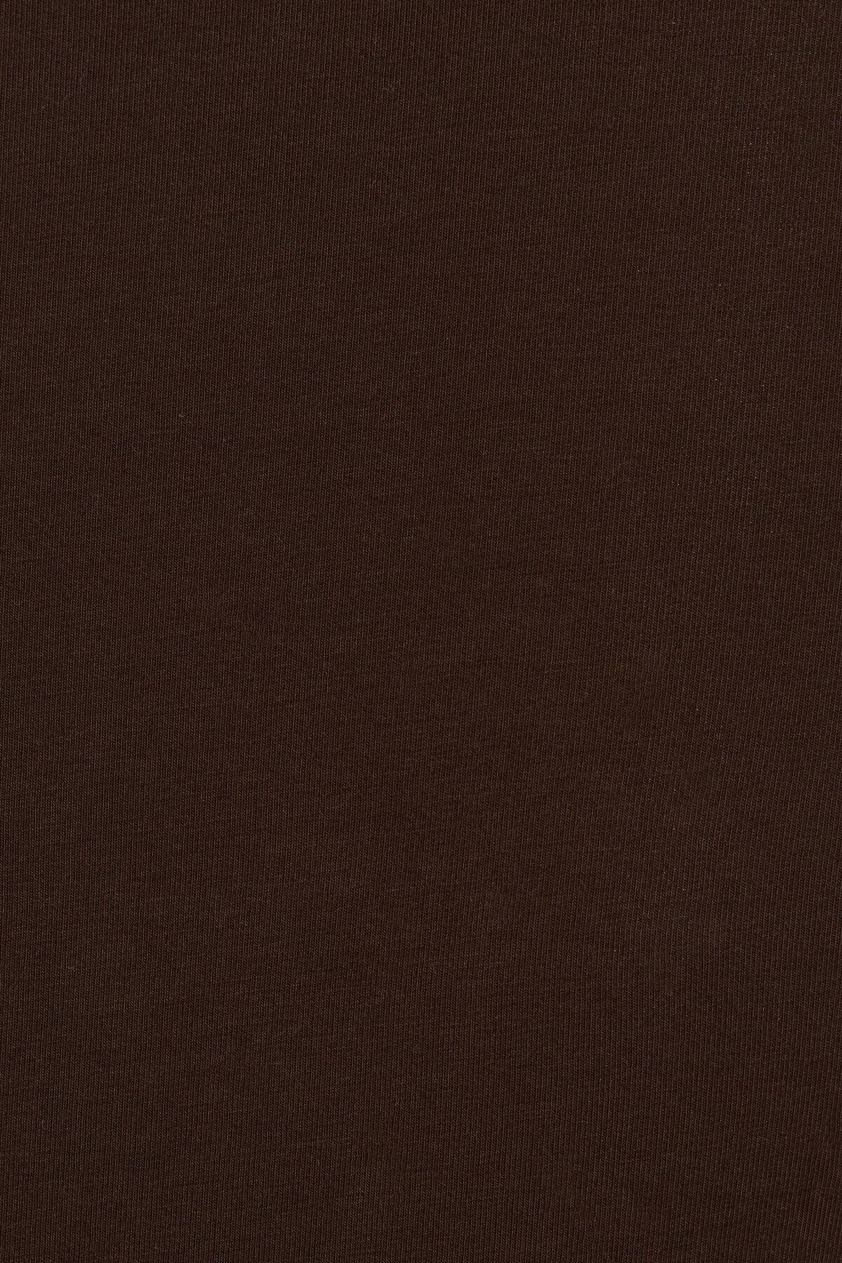 100092726_4DD_alt3_1920x2880