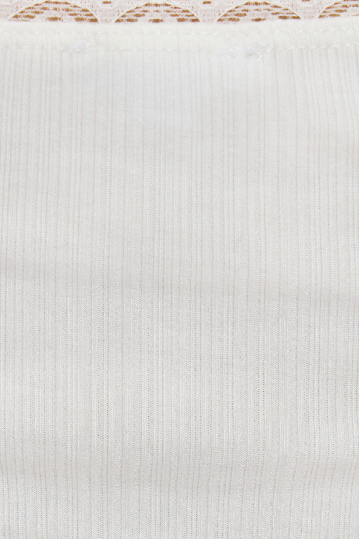 100093663_7VK_alt4_1920x2880-1