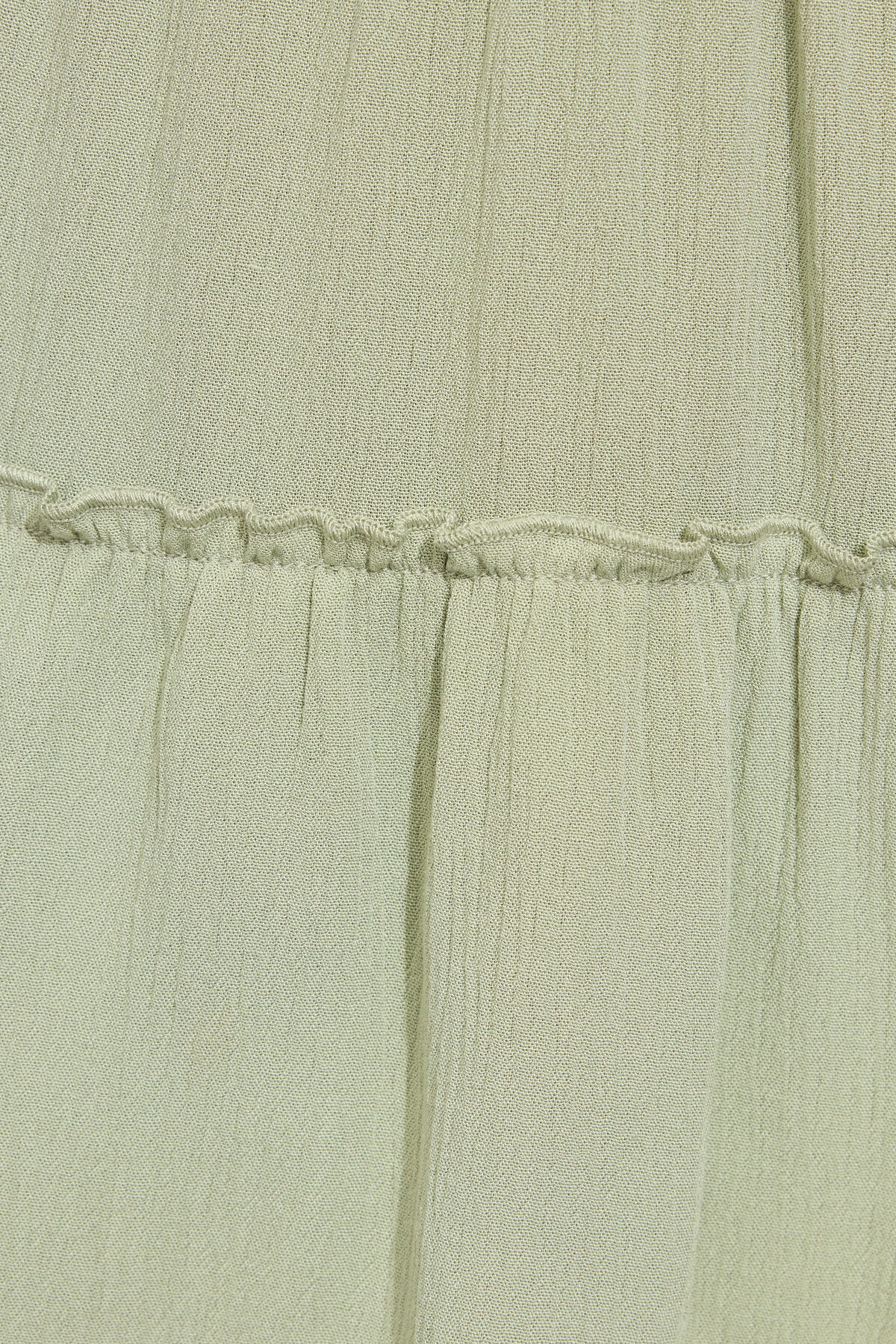 100093917_3V5_alt4_1920x2880