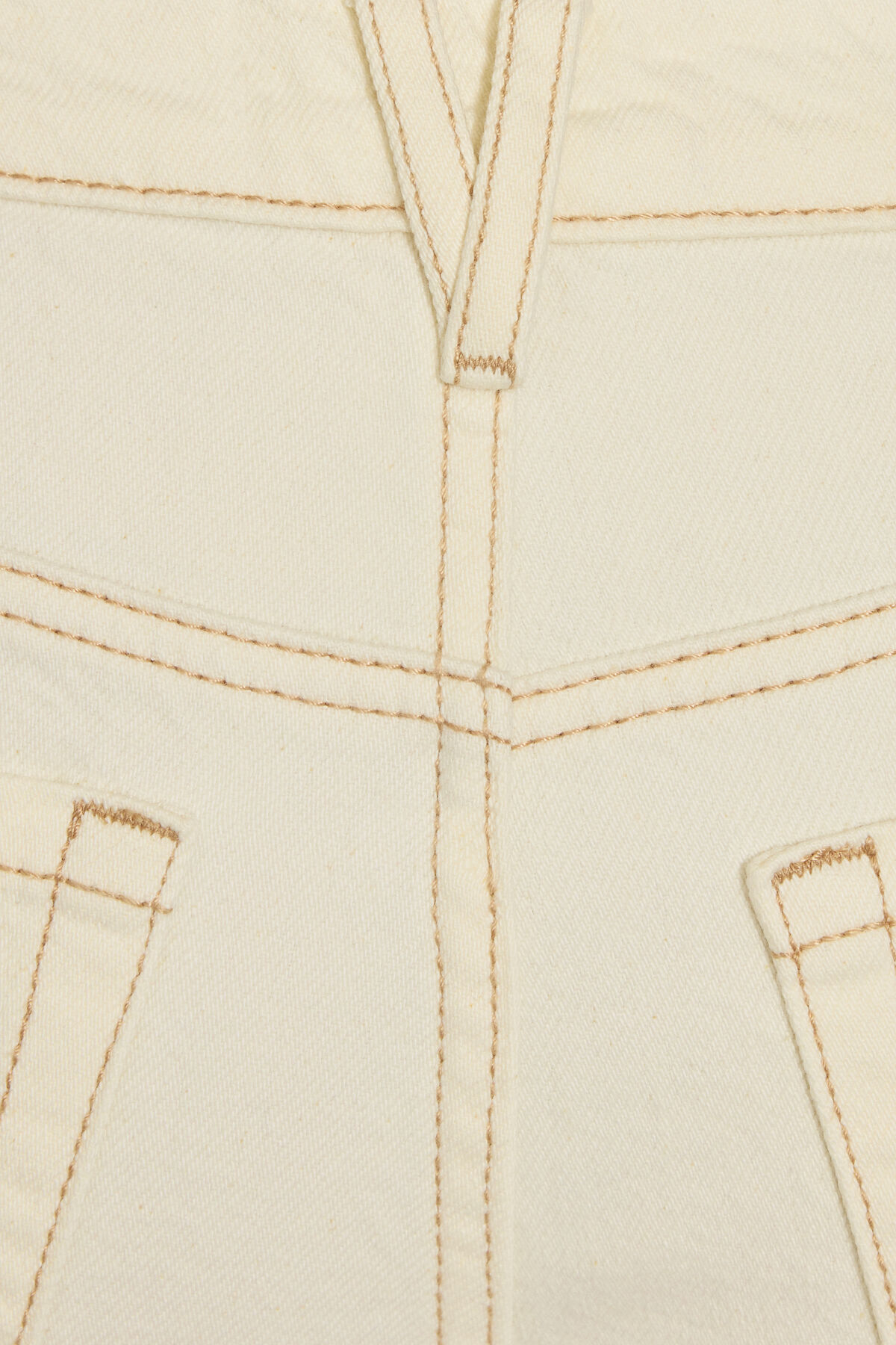 100096947_07S_alt3_1920x2880-1