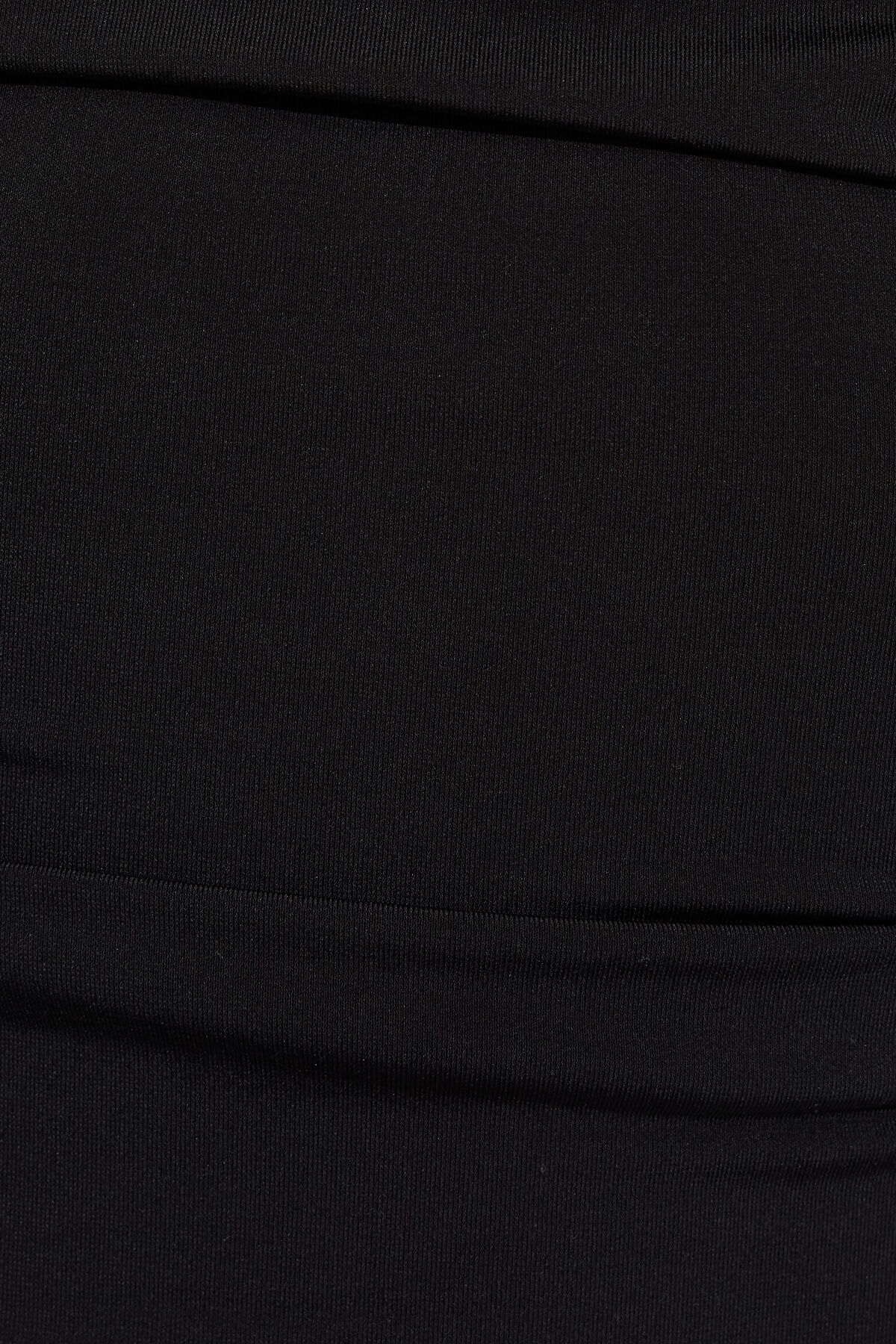 100098250_06V_alt4_1920x2880-3