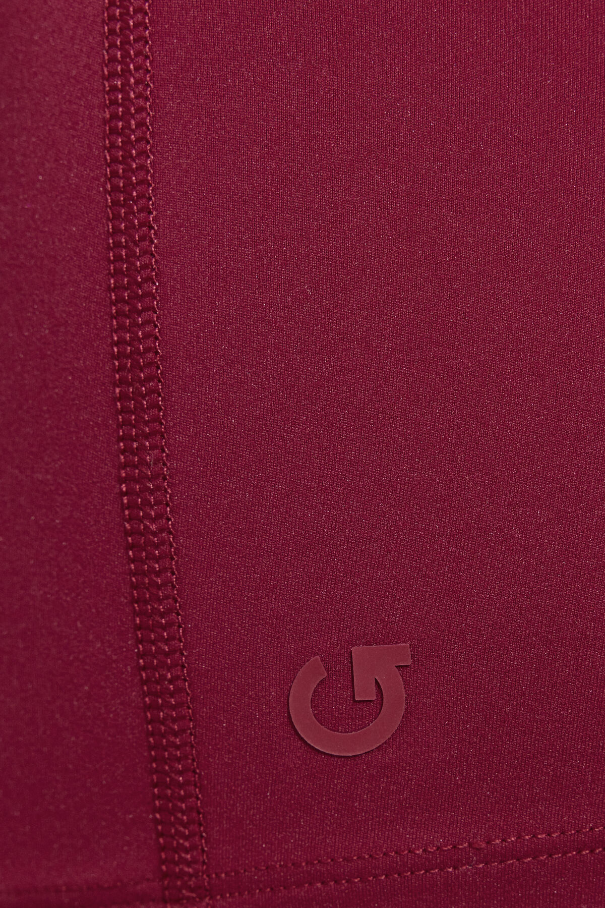 100098759_8AG_alt3_1920x2880