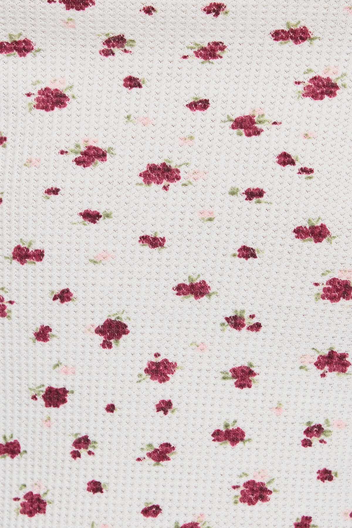 100099838_8GD_alt4_1920x2880-3