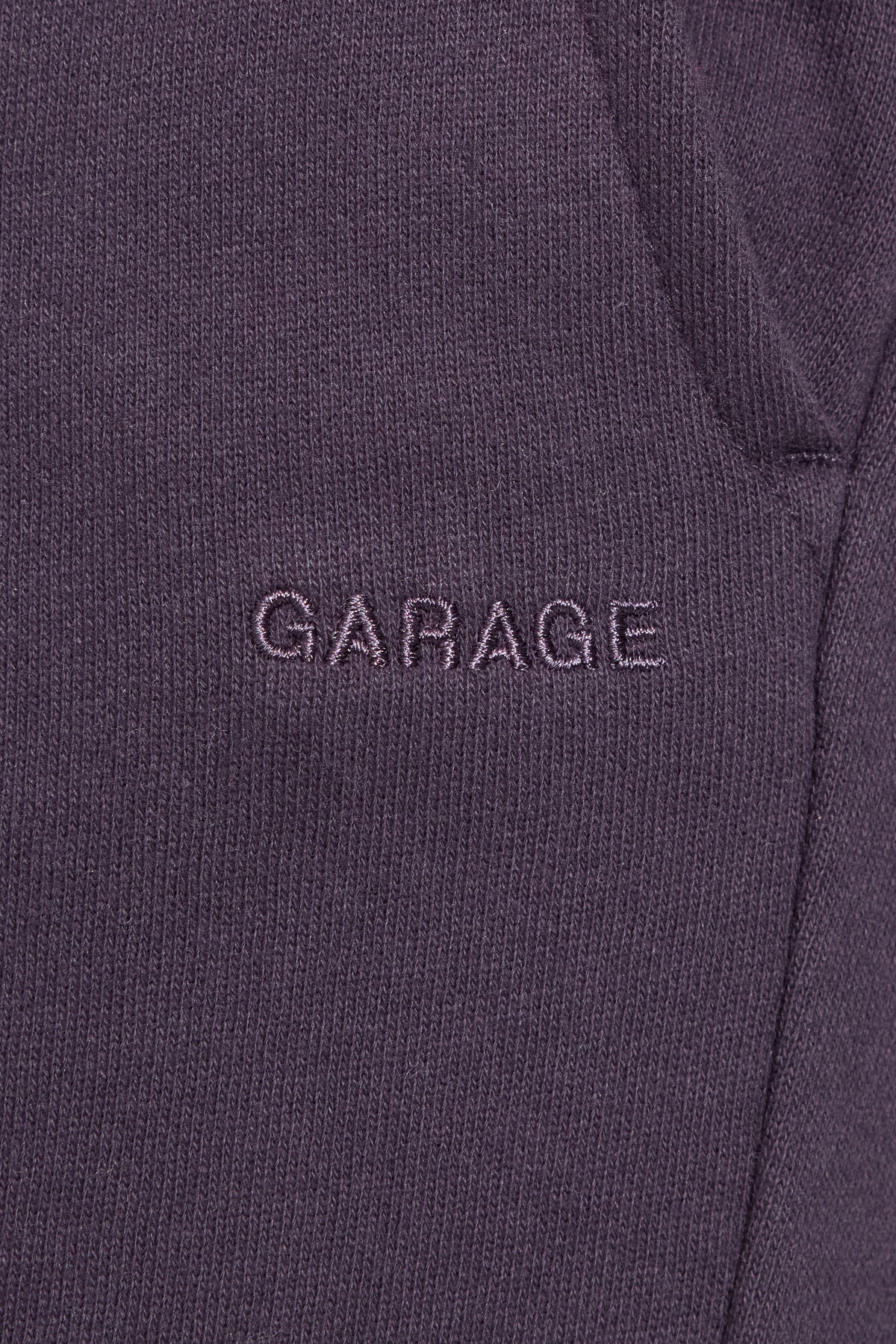 100099870_8AH_alt3_1920x2880-1