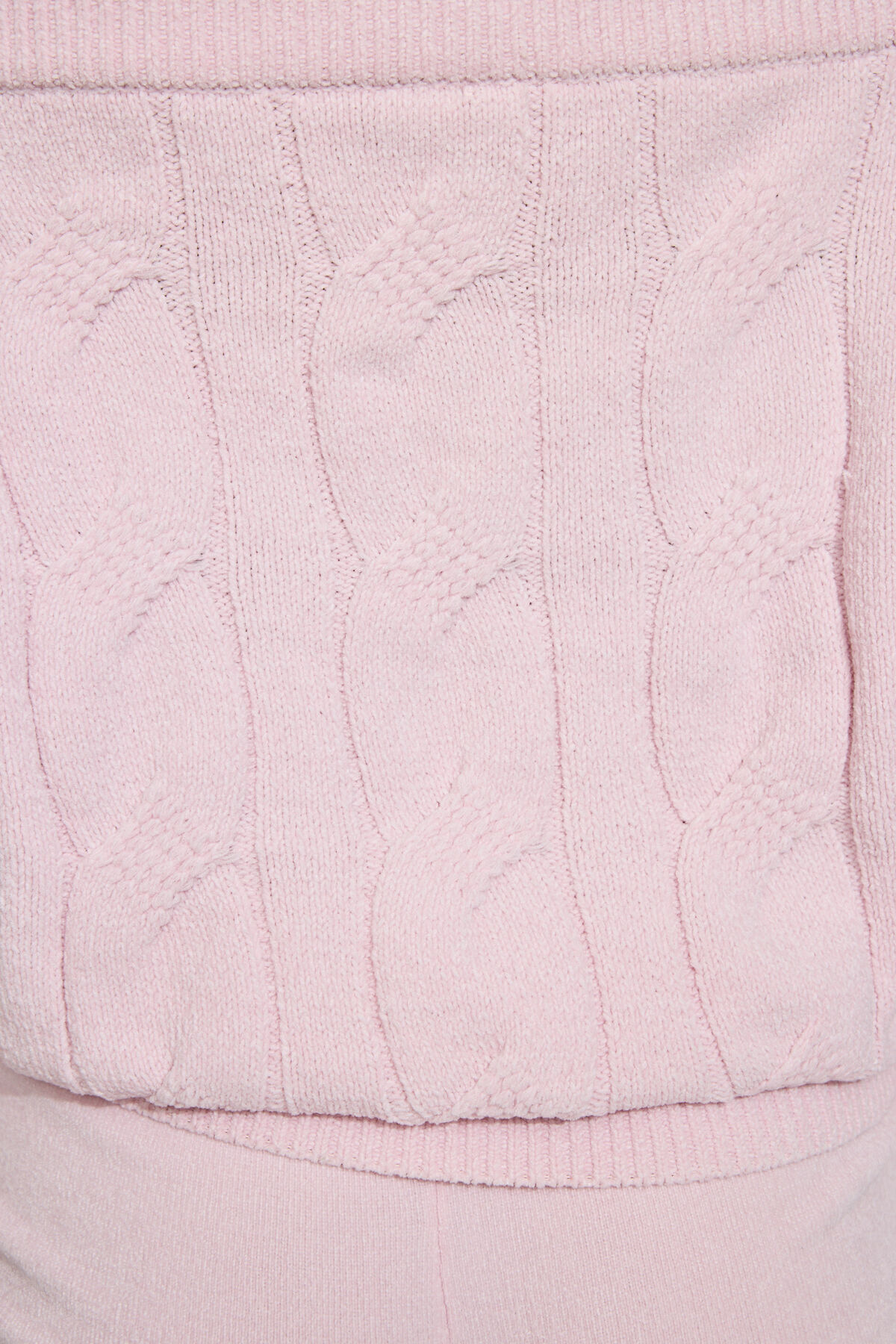 100102135_01K_alt3_1920x2880-6