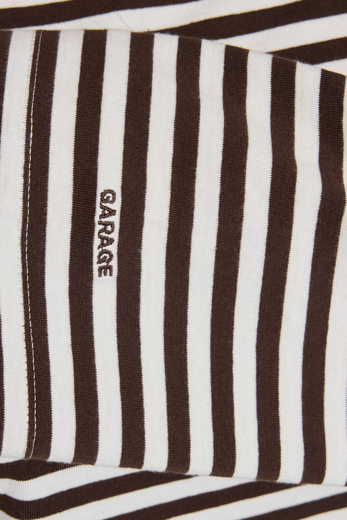 100102661_8GT_alt4_1920x2880-3