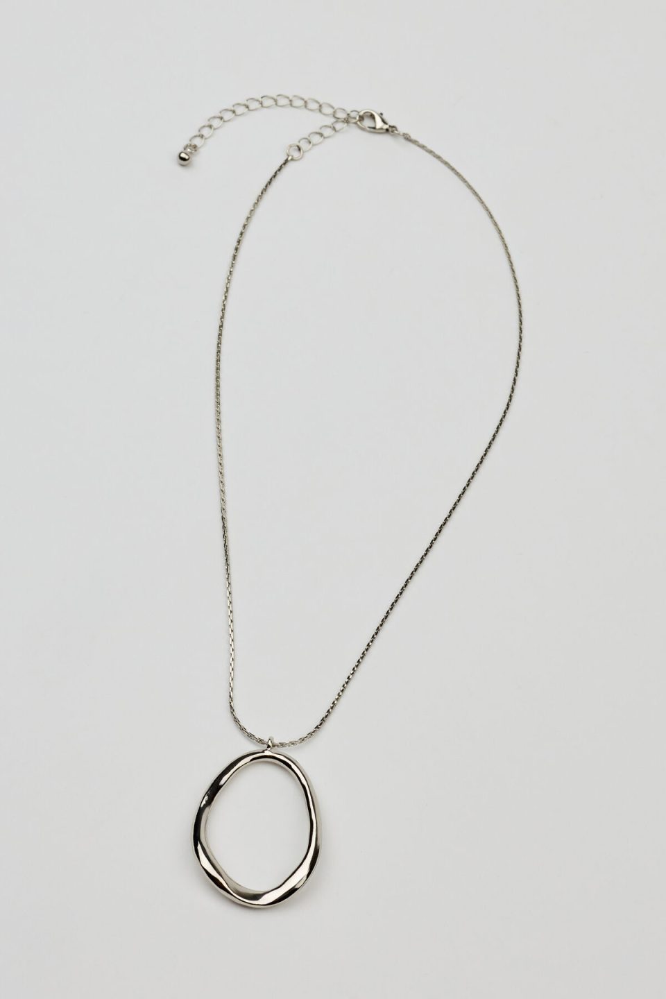 Hammered Single Oval Necklace